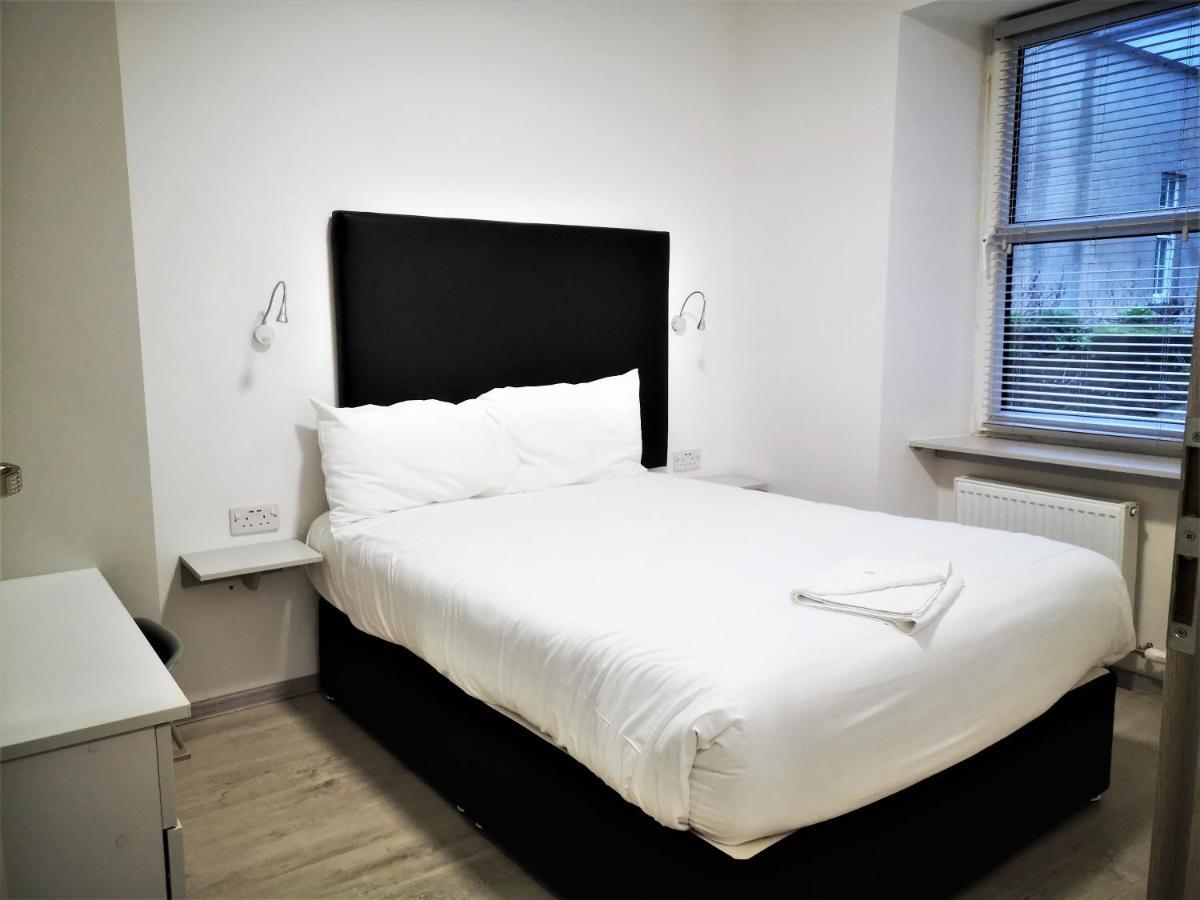 Bella Vista Hotel & Self Catering Suites Cobh Exteriör bild