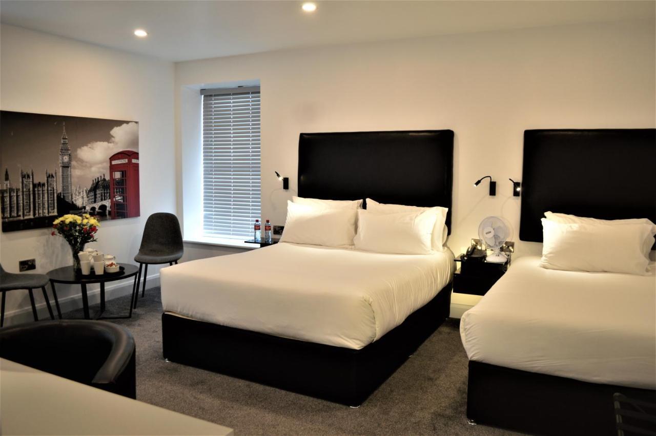 Bella Vista Hotel & Self Catering Suites Cobh Exteriör bild