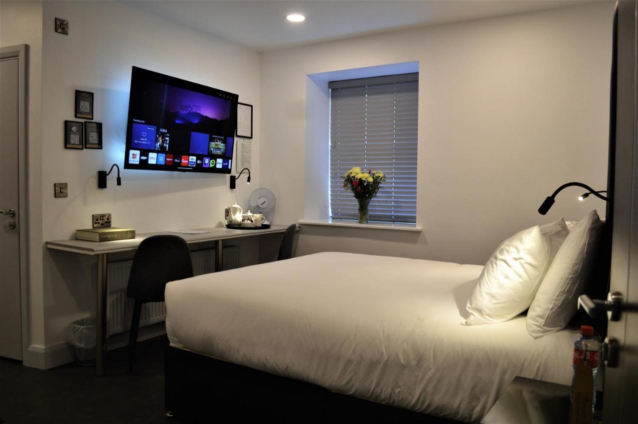 Bella Vista Hotel & Self Catering Suites Cobh Exteriör bild