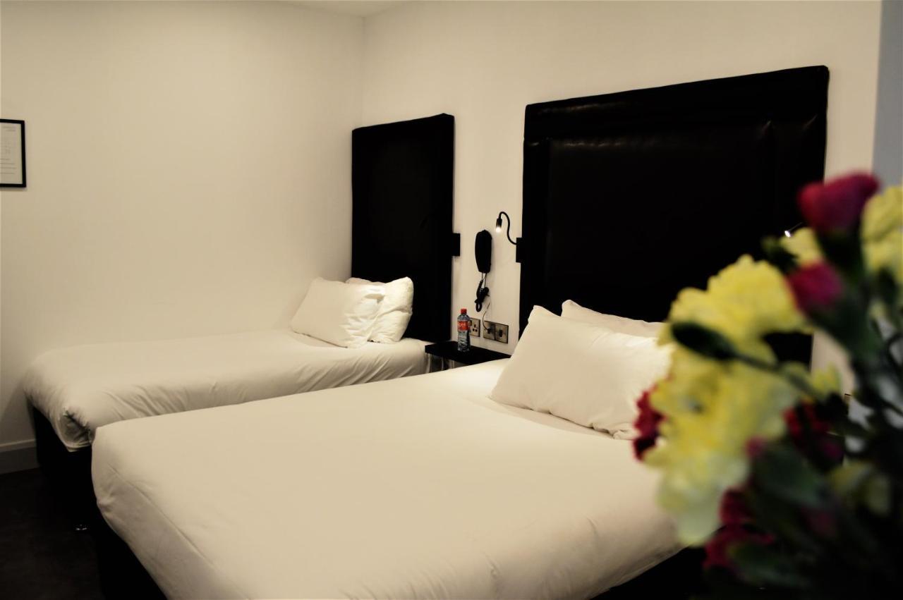Bella Vista Hotel & Self Catering Suites Cobh Exteriör bild