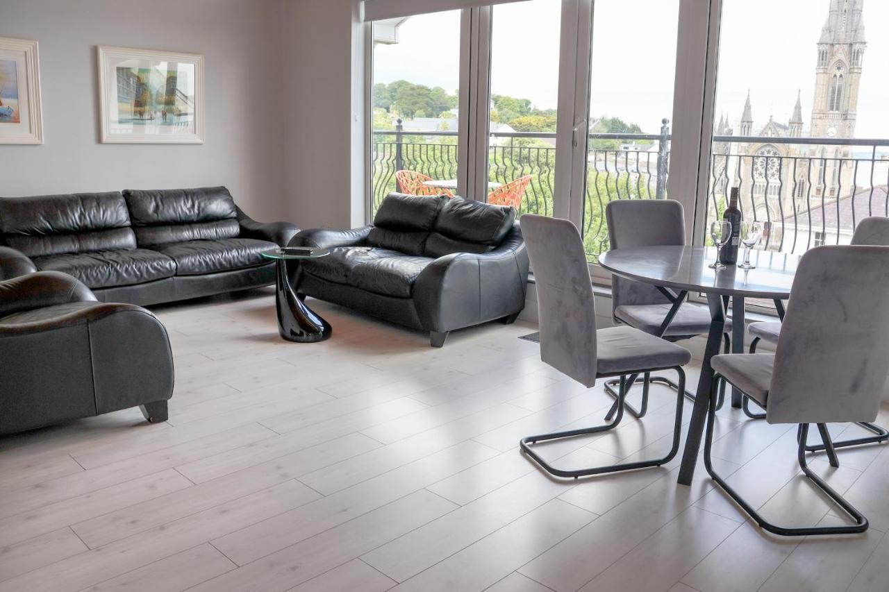 Bella Vista Hotel & Self Catering Suites Cobh Exteriör bild