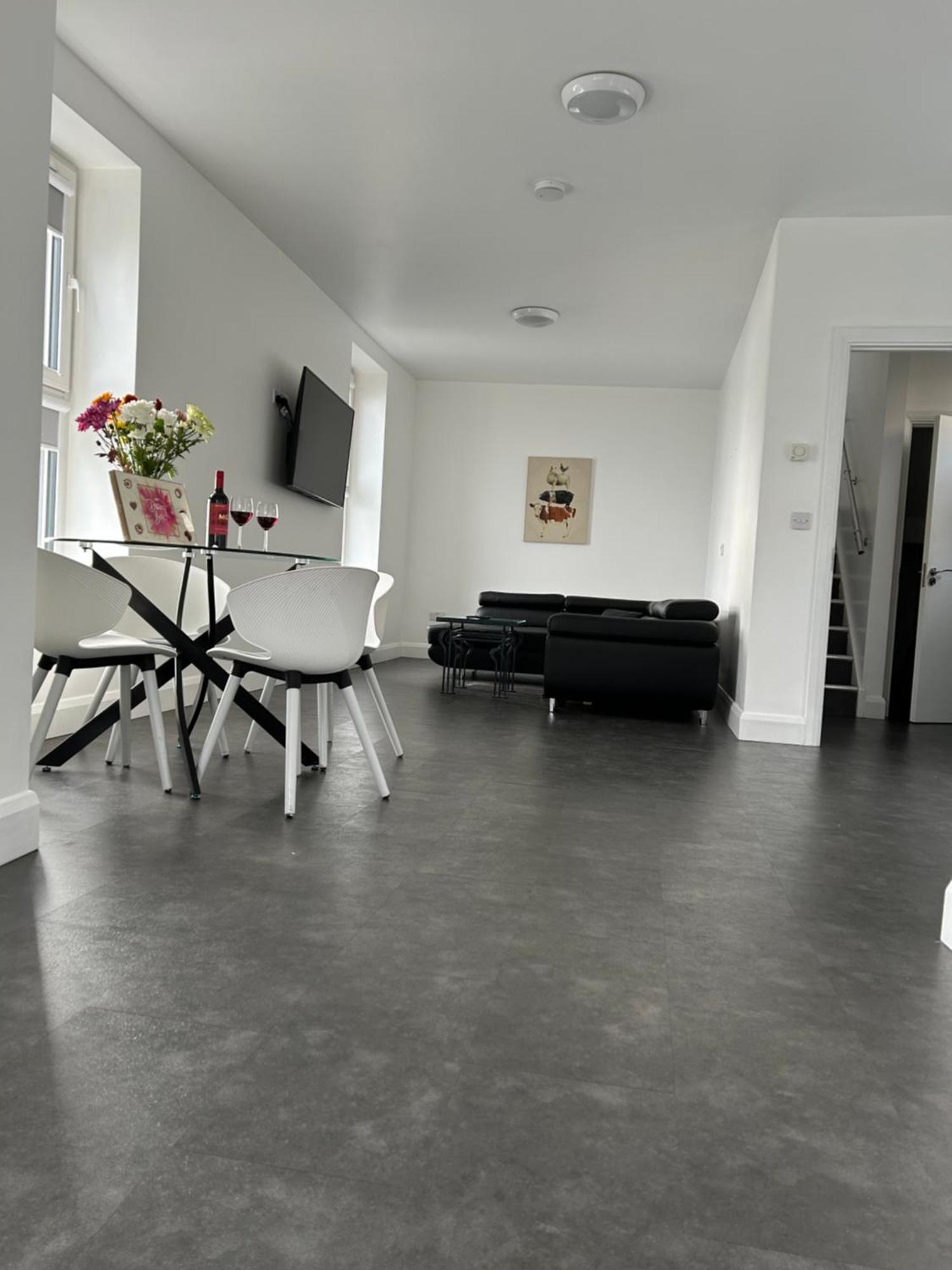 Bella Vista Hotel & Self Catering Suites Cobh Exteriör bild