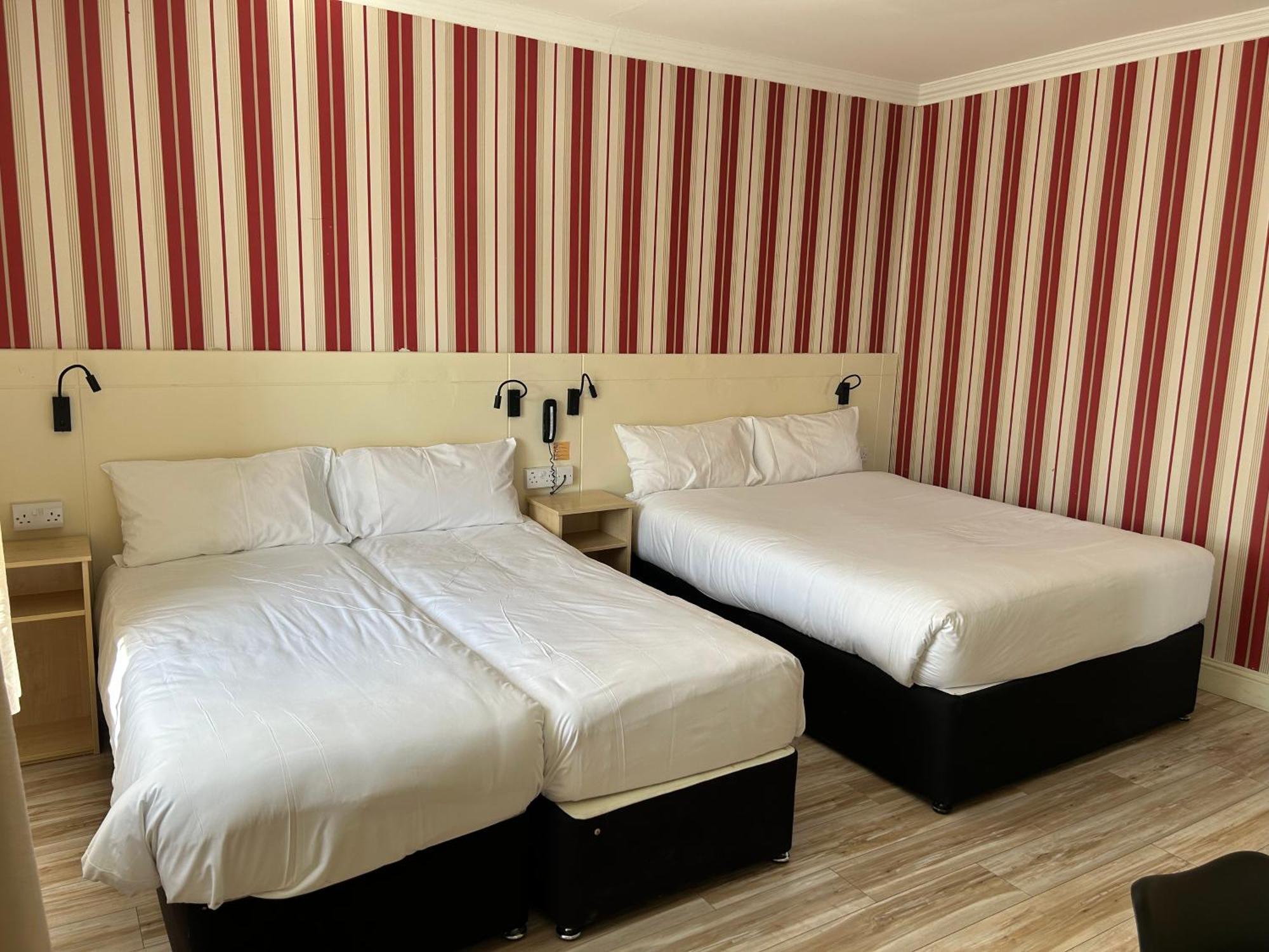 Bella Vista Hotel & Self Catering Suites Cobh Exteriör bild
