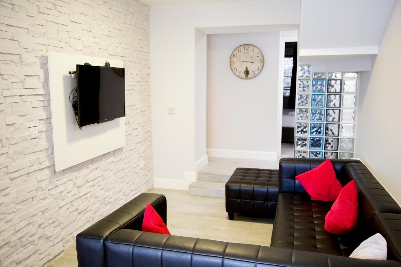 Bella Vista Hotel & Self Catering Suites Cobh Exteriör bild