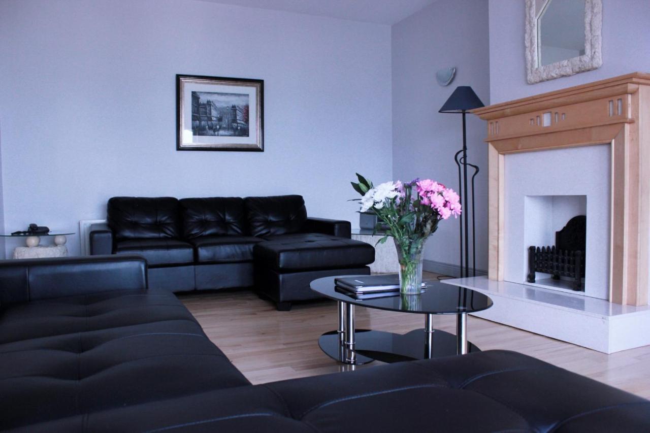 Bella Vista Hotel & Self Catering Suites Cobh Exteriör bild