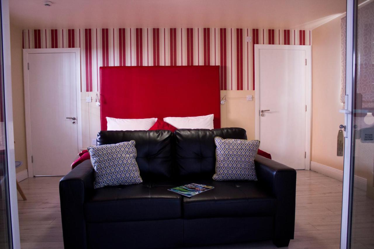 Bella Vista Hotel & Self Catering Suites Cobh Exteriör bild